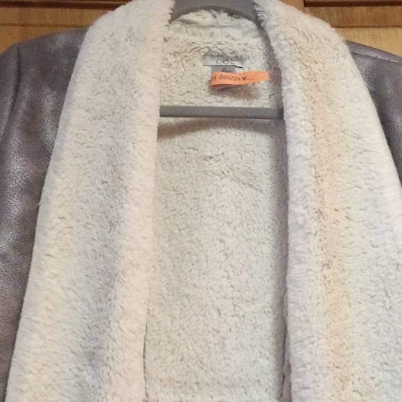 Cache Jacket - Picture 2 of 4